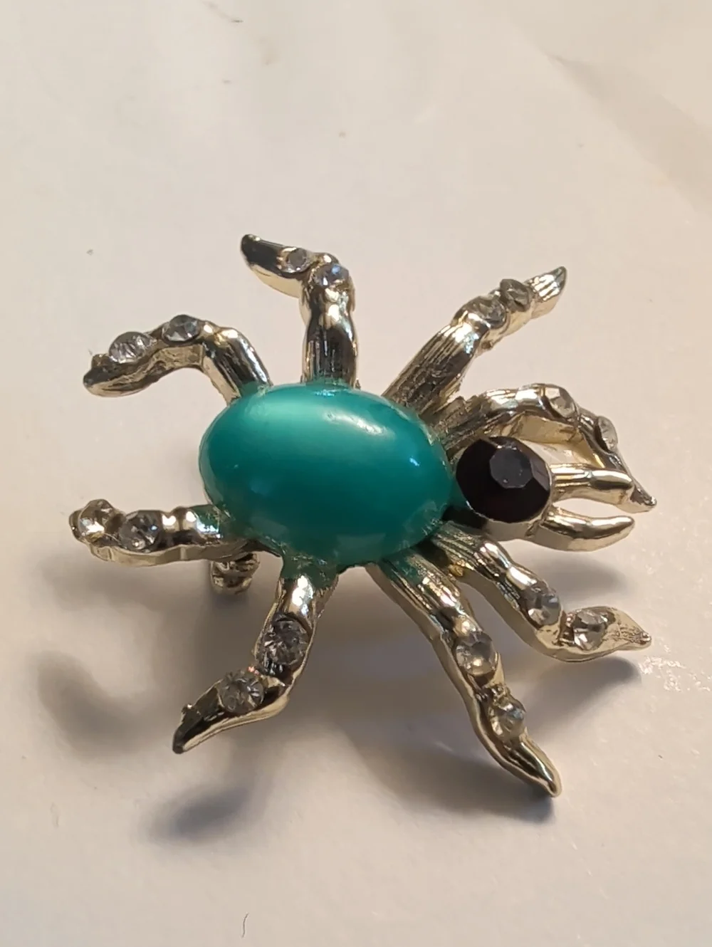 Spider Brooch Pin Cabochon vibtage Goldtone legs rhinestone sparkle 18kt gp